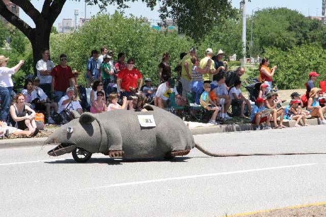 2006_ArtCar_3_Parade 342 